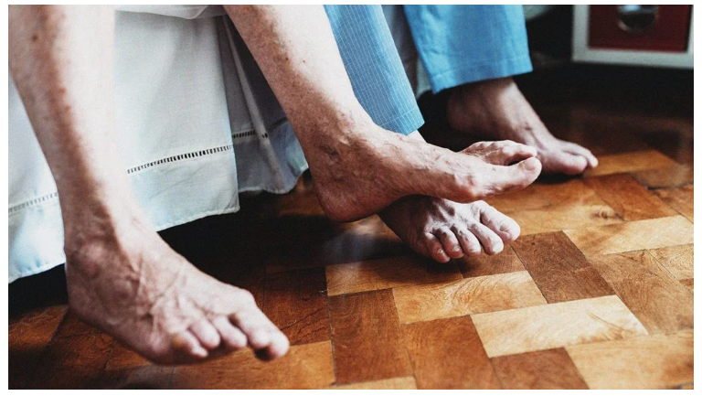 什么是類風(fēng)濕關(guān)節(jié)炎?癥狀,治療,原因以及你需要知道的一切 什么是類風(fēng)濕關(guān)節(jié)炎?癥狀,治療,原因以及你需要知道的一切