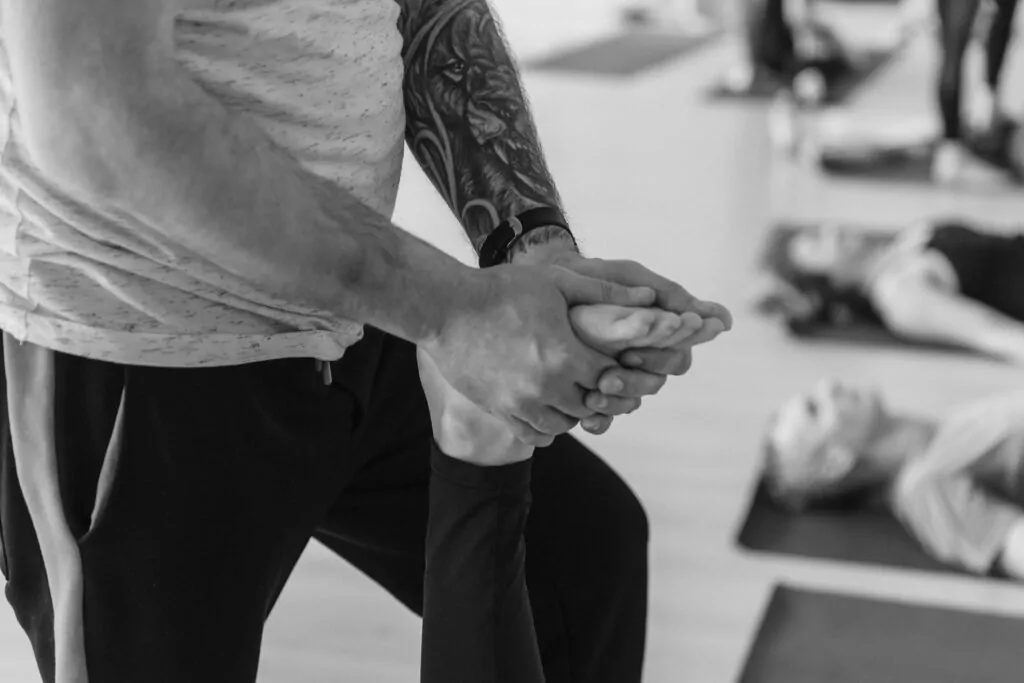 物理治療利用體育鍛煉來(lái)增強(qiáng)肌肉并改善運(yùn)動(dòng)的協(xié)調(diào)性。