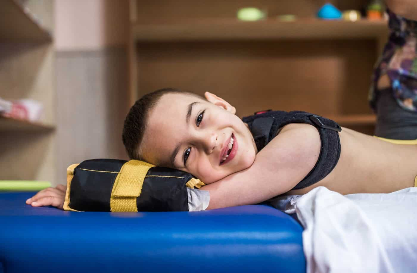 為何兒童更受益？解析年齡對干細胞治療腦癱的核心影響